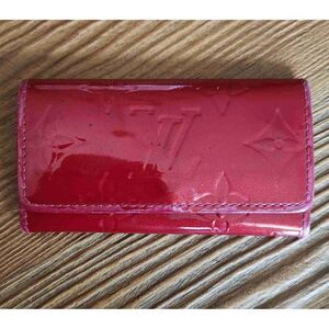 LOUIS VUITTONVernis Multicles 4 Key Holder Pomme D'Amour